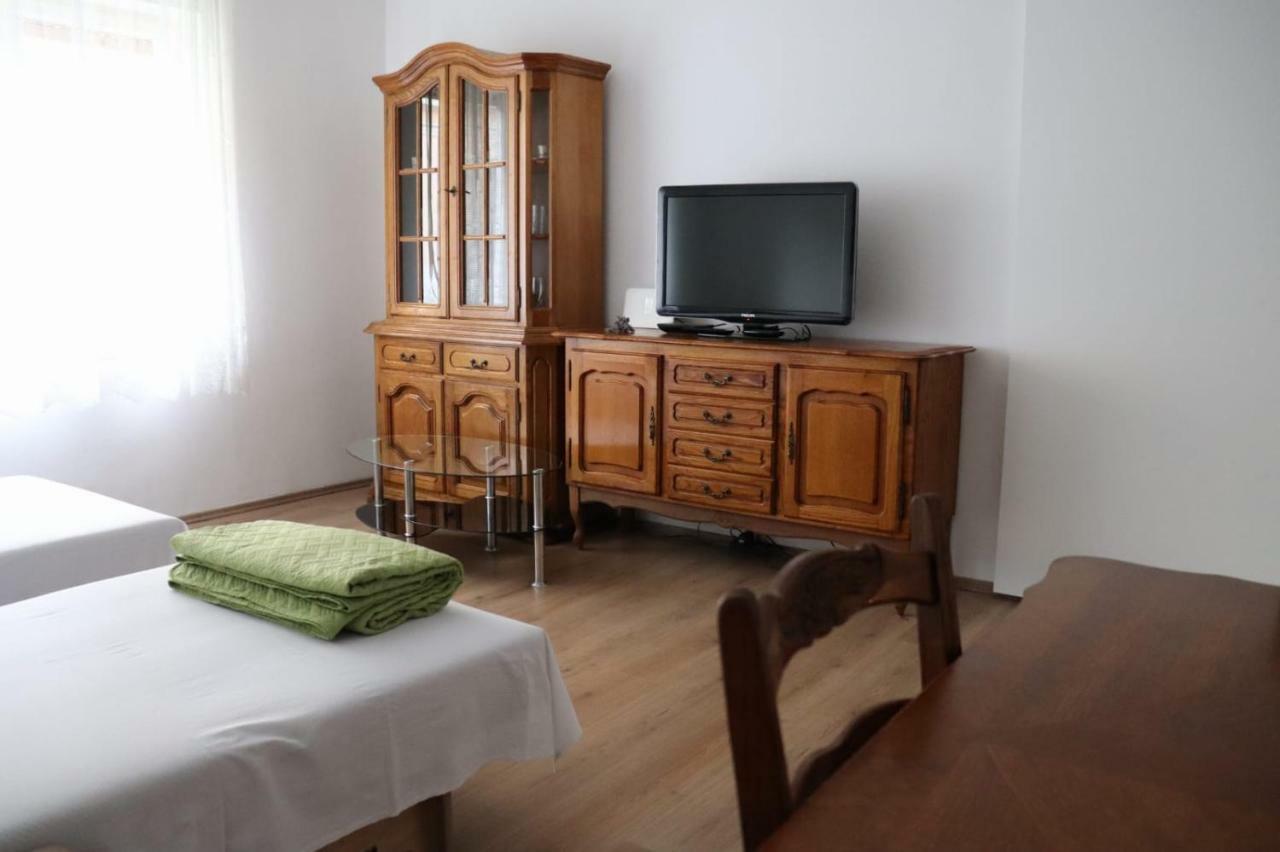Apartamento Nika Pula Exterior foto