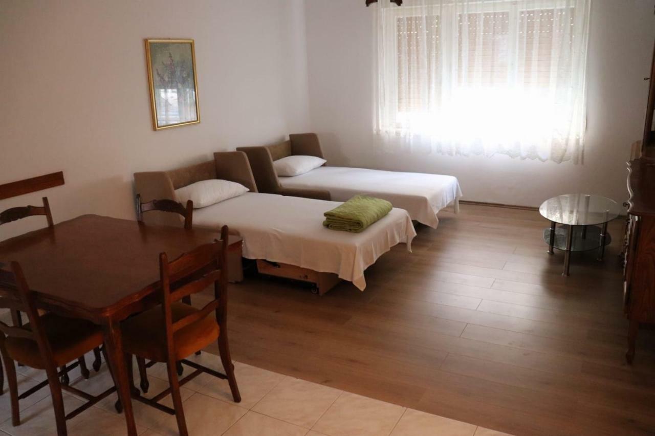 Apartamento Nika Pula Exterior foto